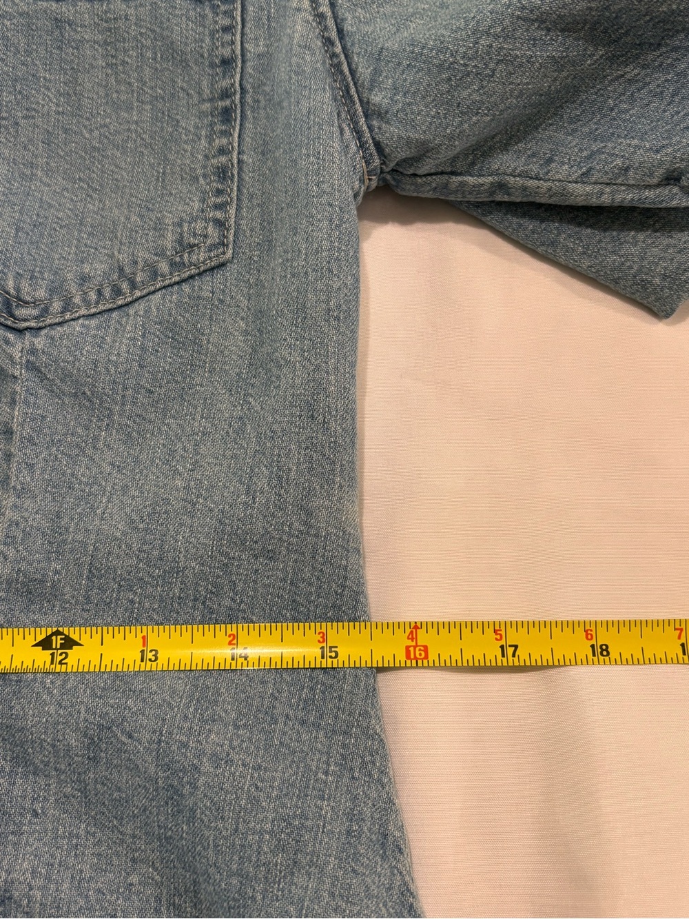Levi’s Roxy Puff Sleeve Button Up - Picture 11 of 14